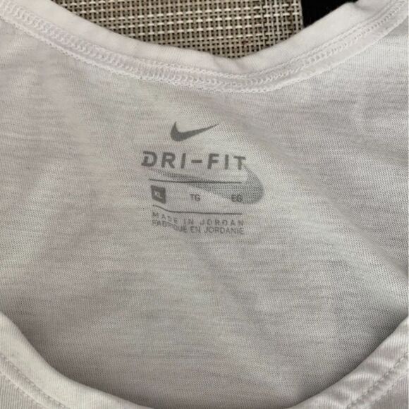 Nike Tank Top - Picture 5 of 5